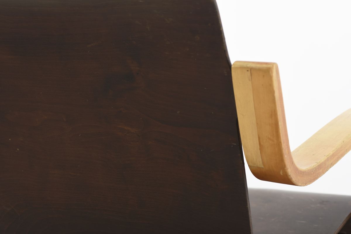 Aalto Alvar small paimio chair special detail 04