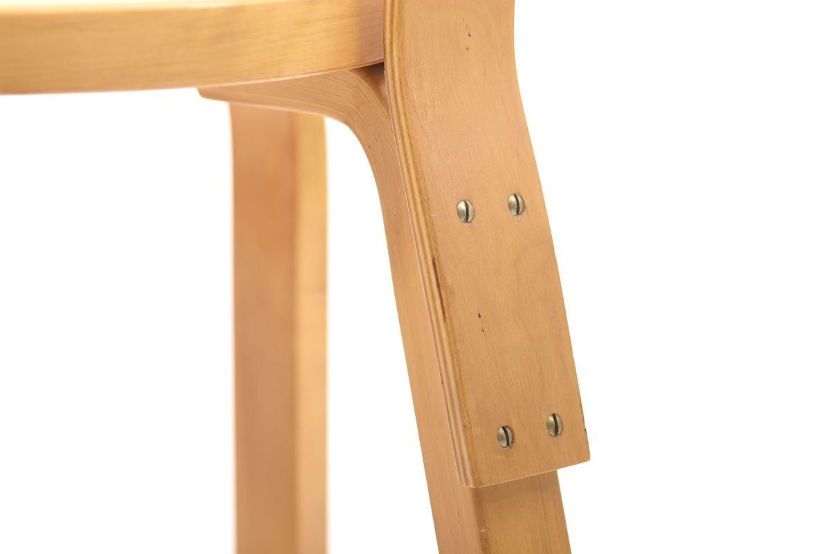 Aalto Alvar chair 65 yellow linoleum 06