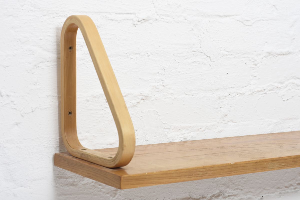 Anonymous DIY long shelf 02