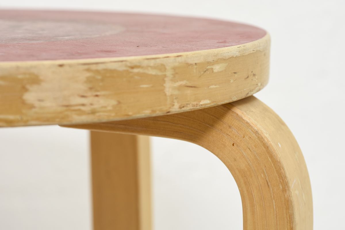 Aalto-Alvar-Stool-E60-Red-Linoleum-1950_detail3
