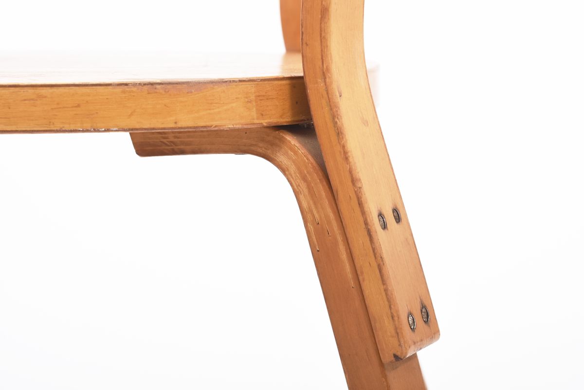 Aalto Alvar 69 chair patina 09