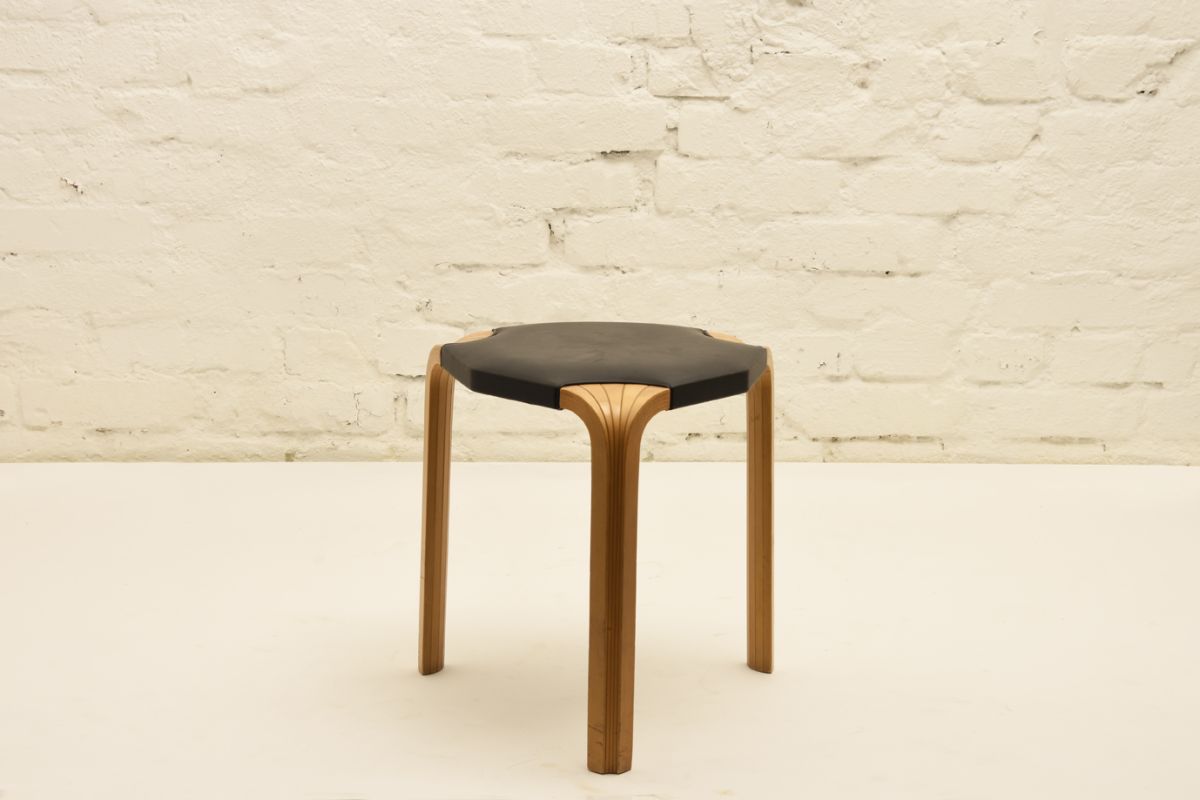 Aalto-Alvar_Stool-X602-Black-Leather