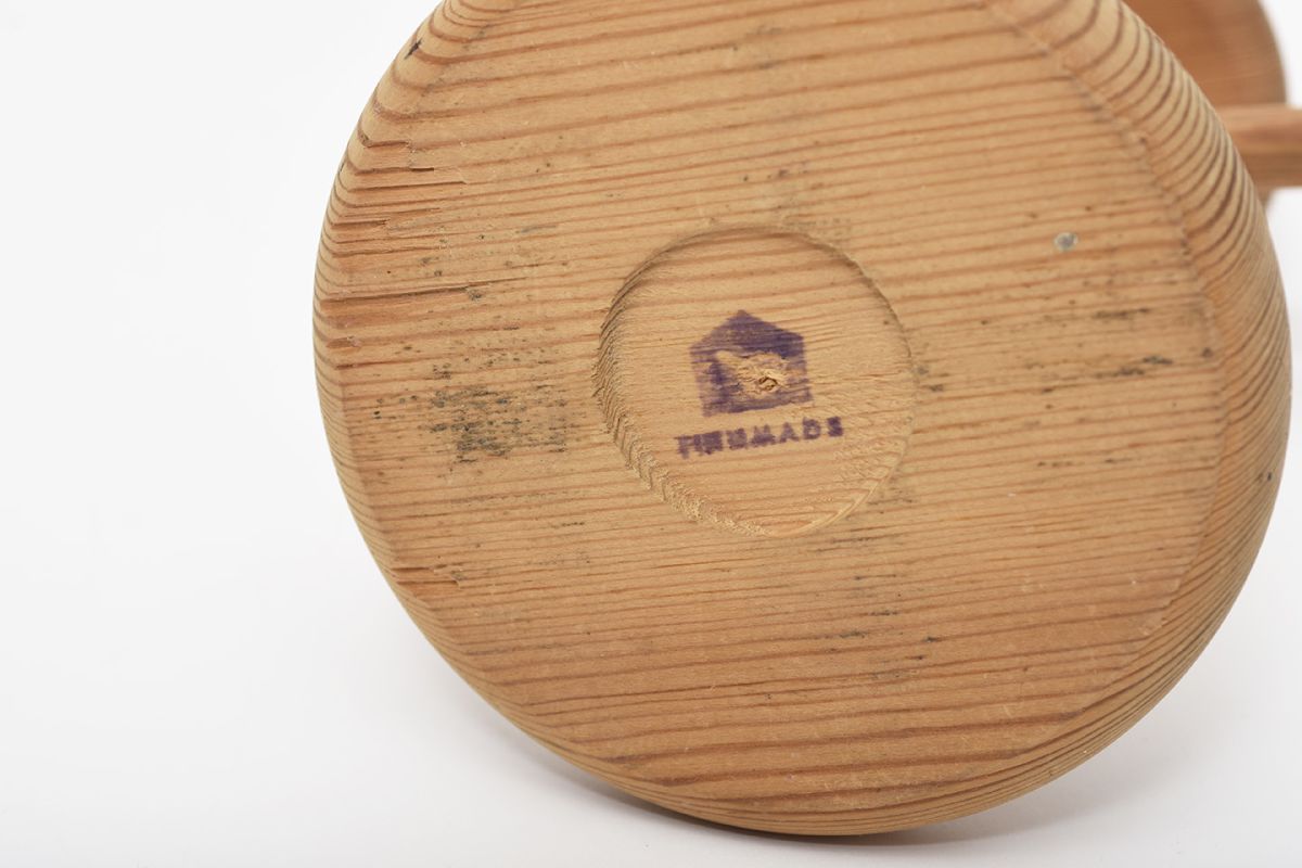 Nanny Still Thread Holder details7