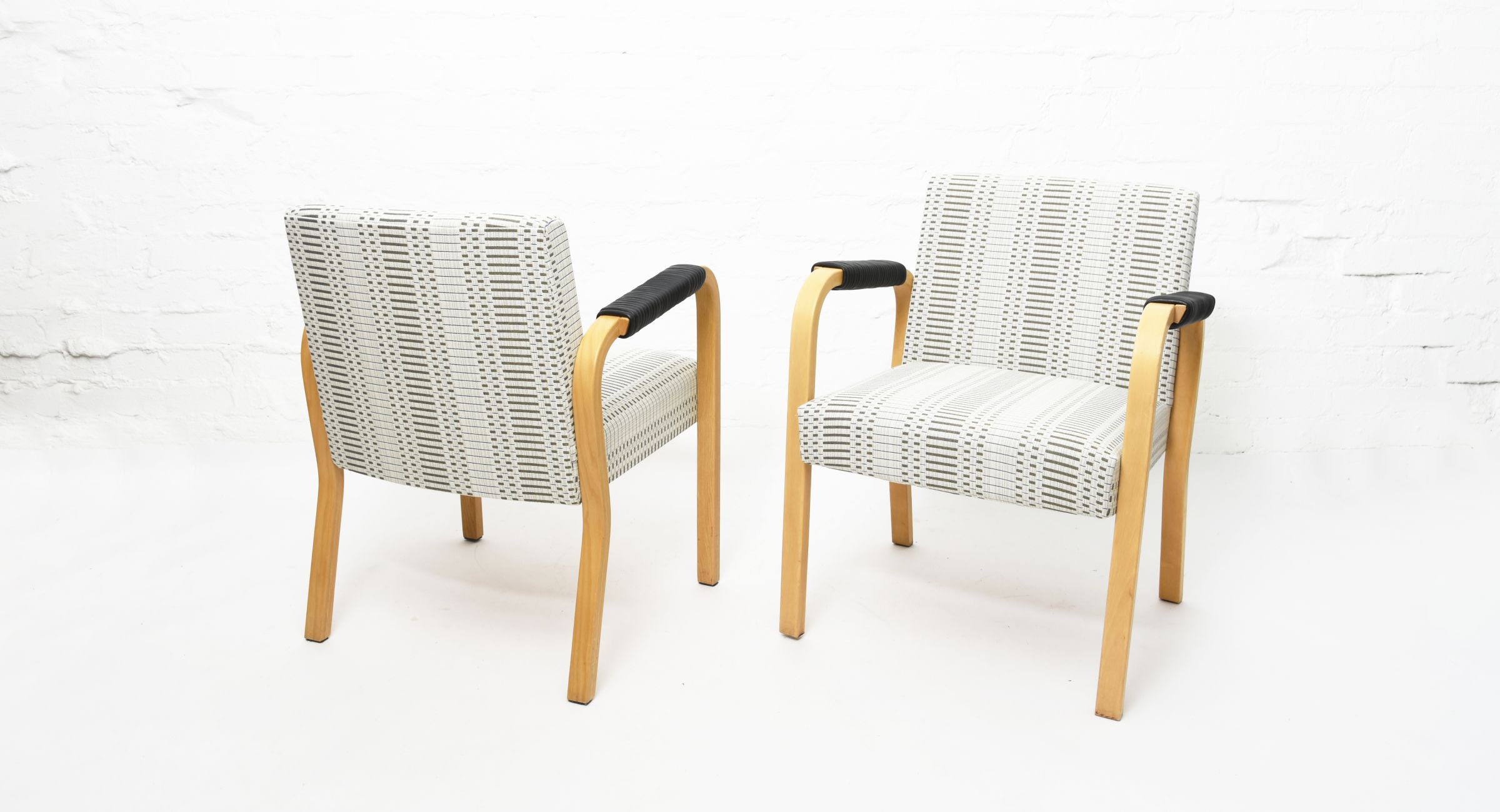 Armchair 46 - Artek