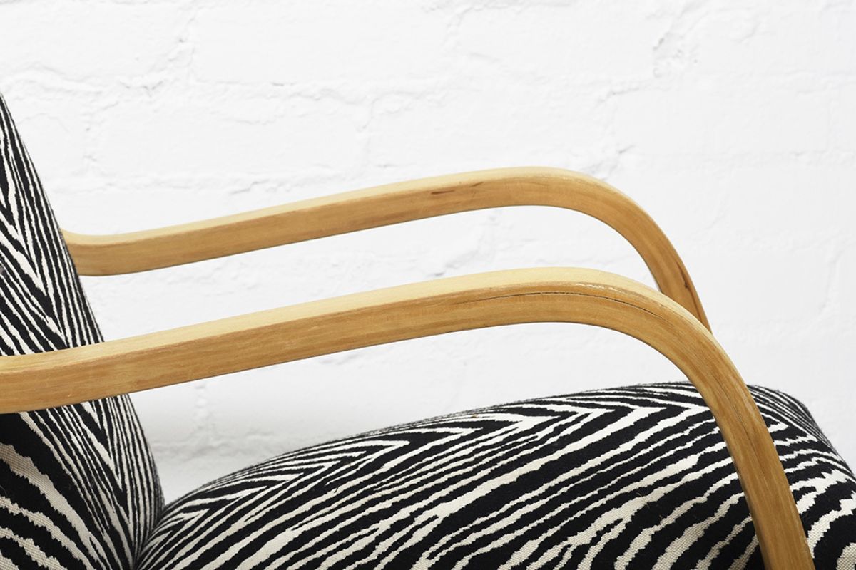 Aalto 402 Armchair Zebra details6