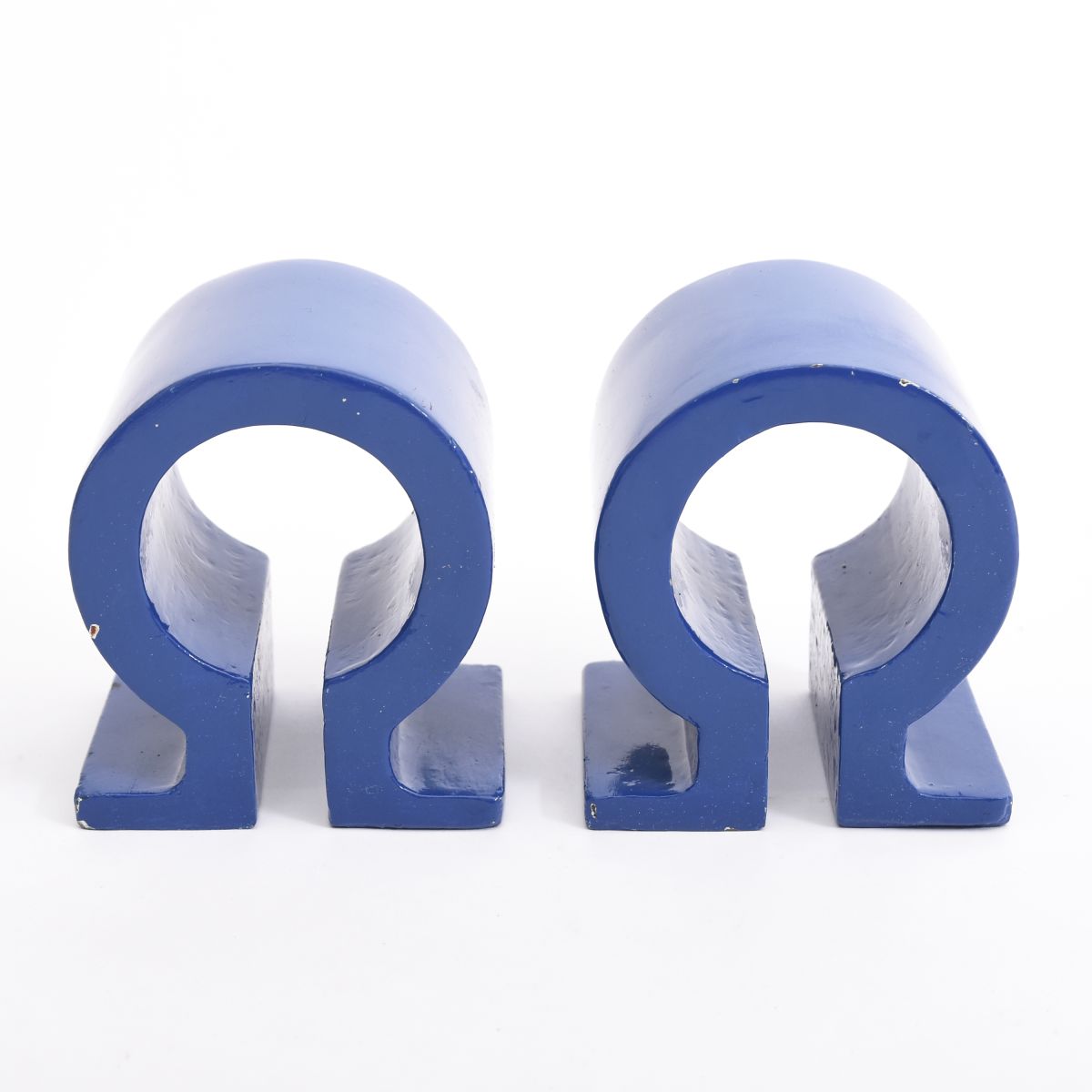 Anonymous Paper weight Ω