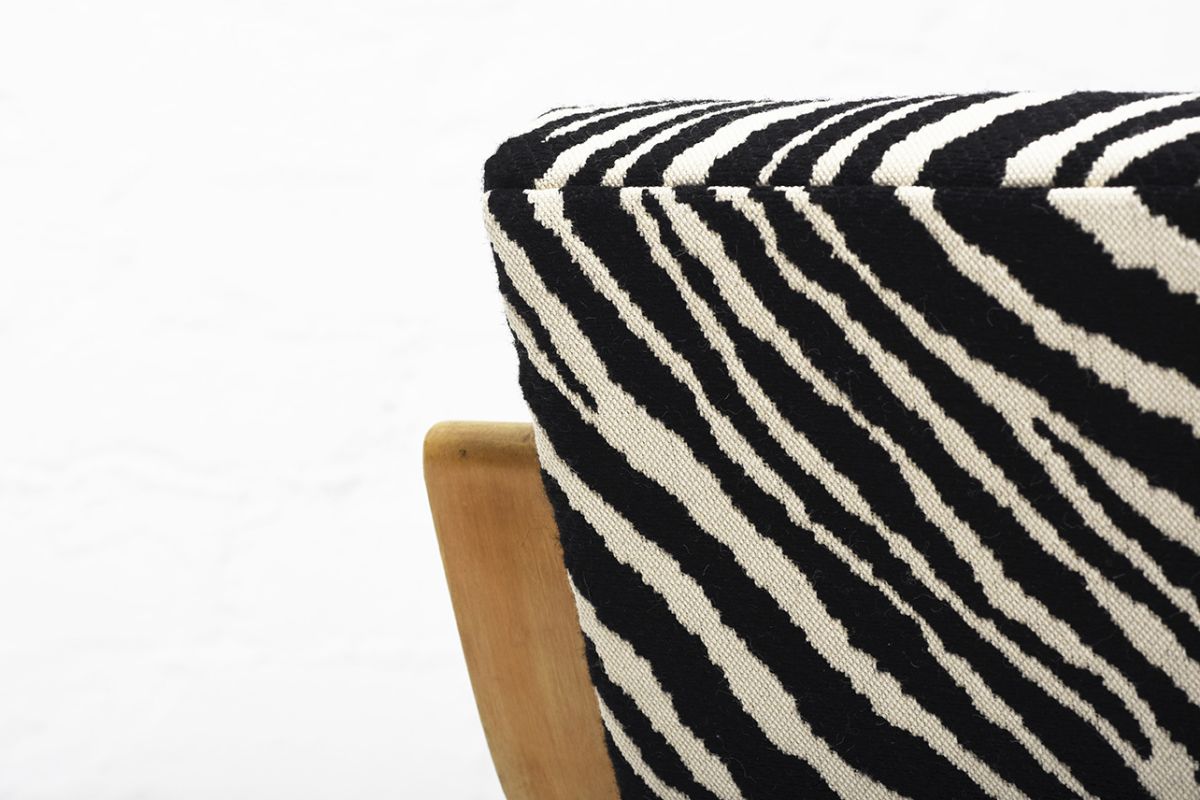 Aalto 402 Armchair Zebra details4