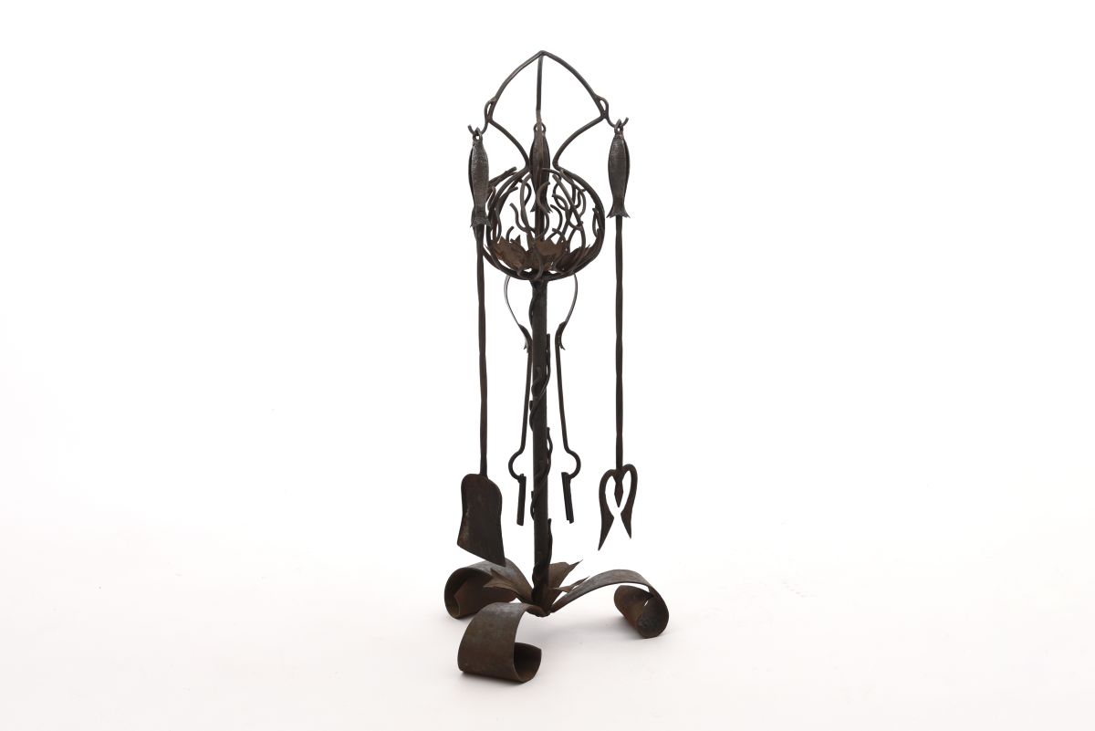 Tynell Paavi iron tools and stand