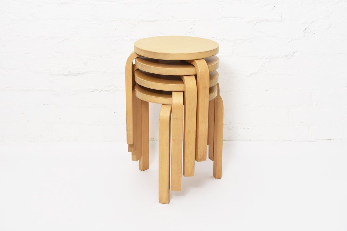 Aalto-Alvar-Stool60-Finger-Joint_detail7