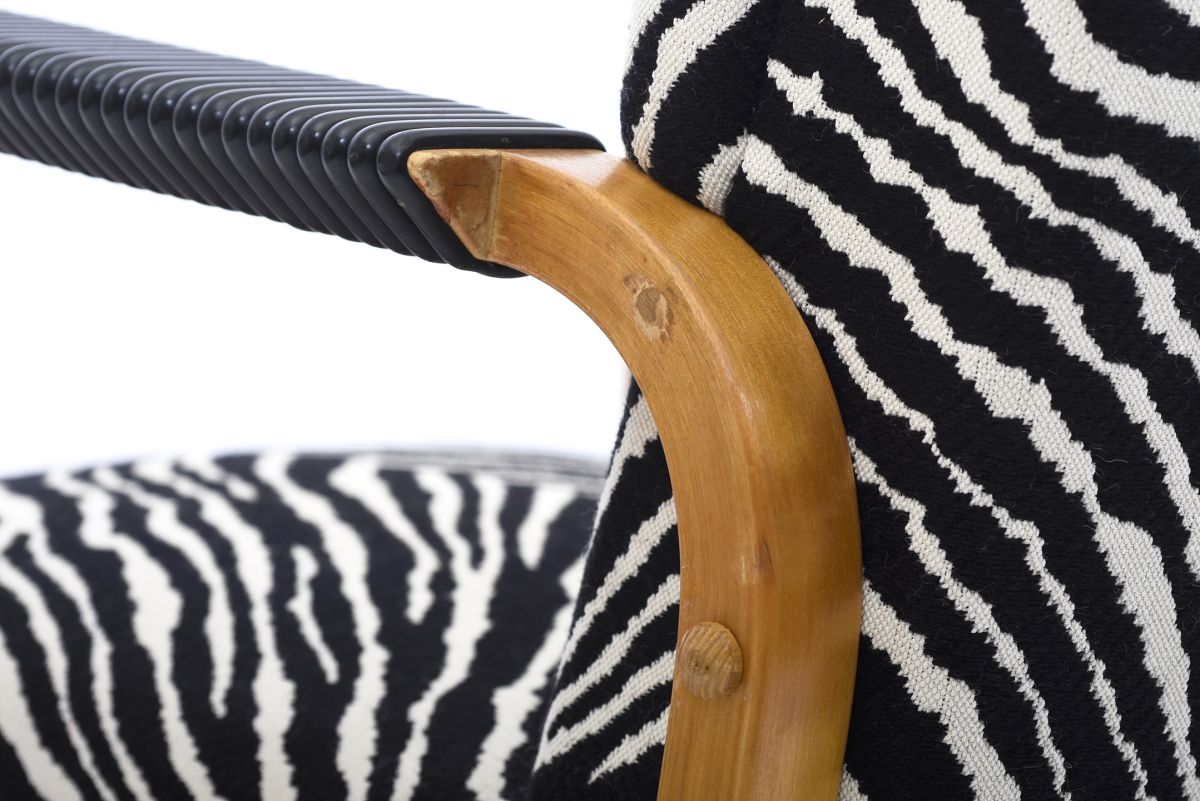Aalto Alvar armchair 47 with zebra 07