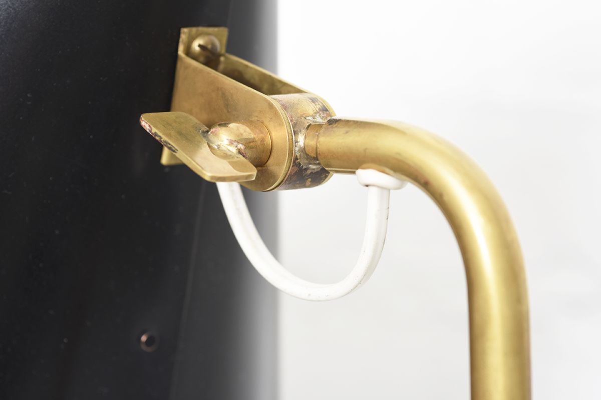 Tynell-Paavo-Idman-Floor-Lamp-Black-Shade_detail5