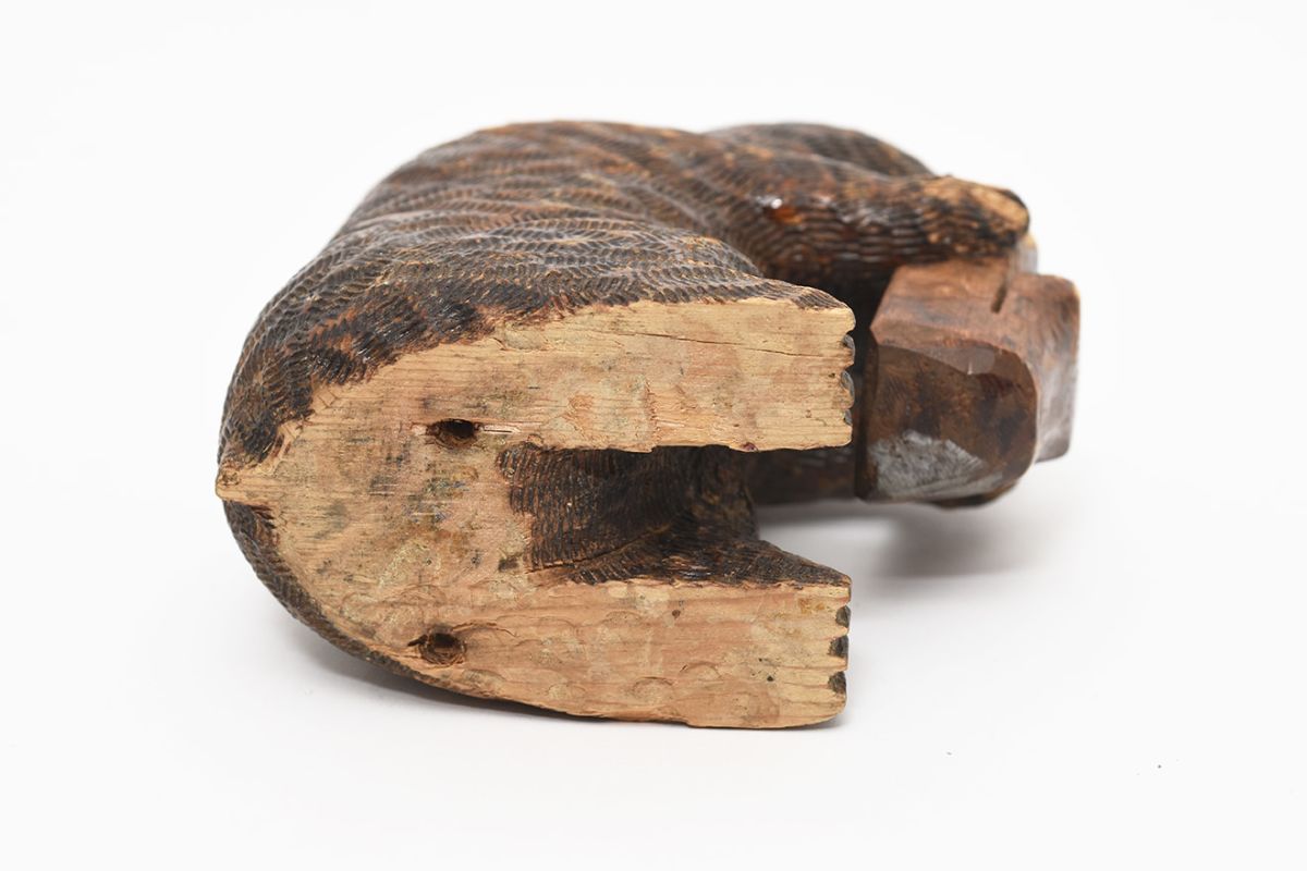 Folky-Wooden-Bear-details6