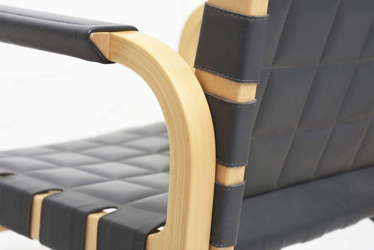 Aalto Alvar armchair 45 dark gray 06