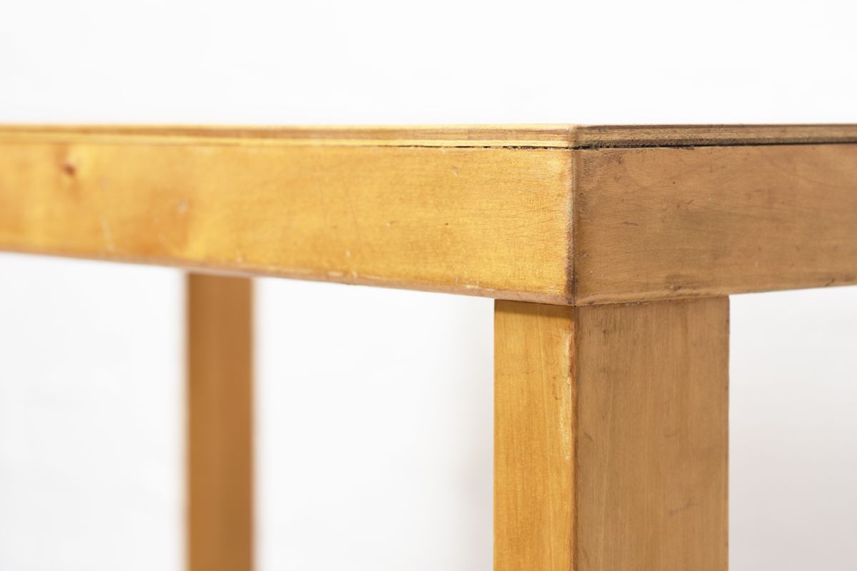 Aalto-Alvar-Ealry-Table-Wood_detail8