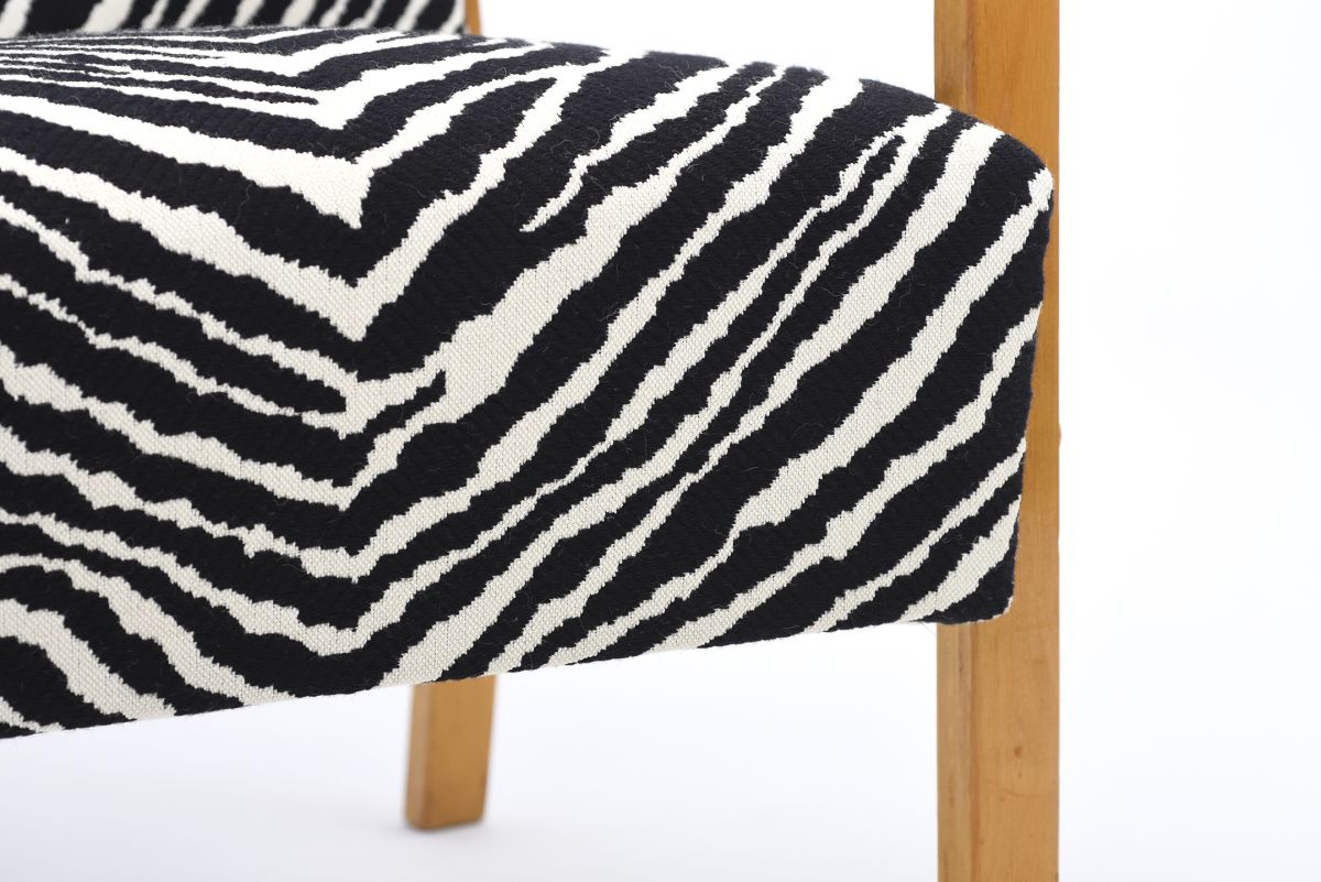 Aalto Alvar armchair 47 with zebra 10