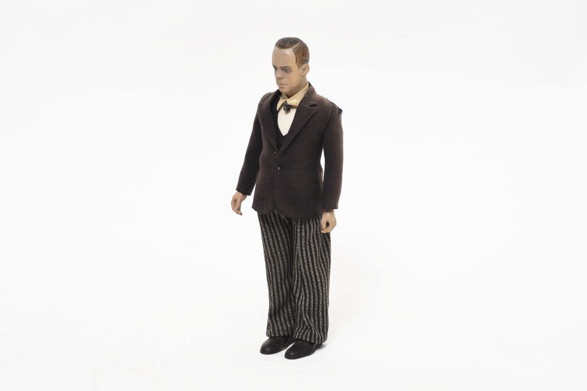 Wooden-Doll-1947
