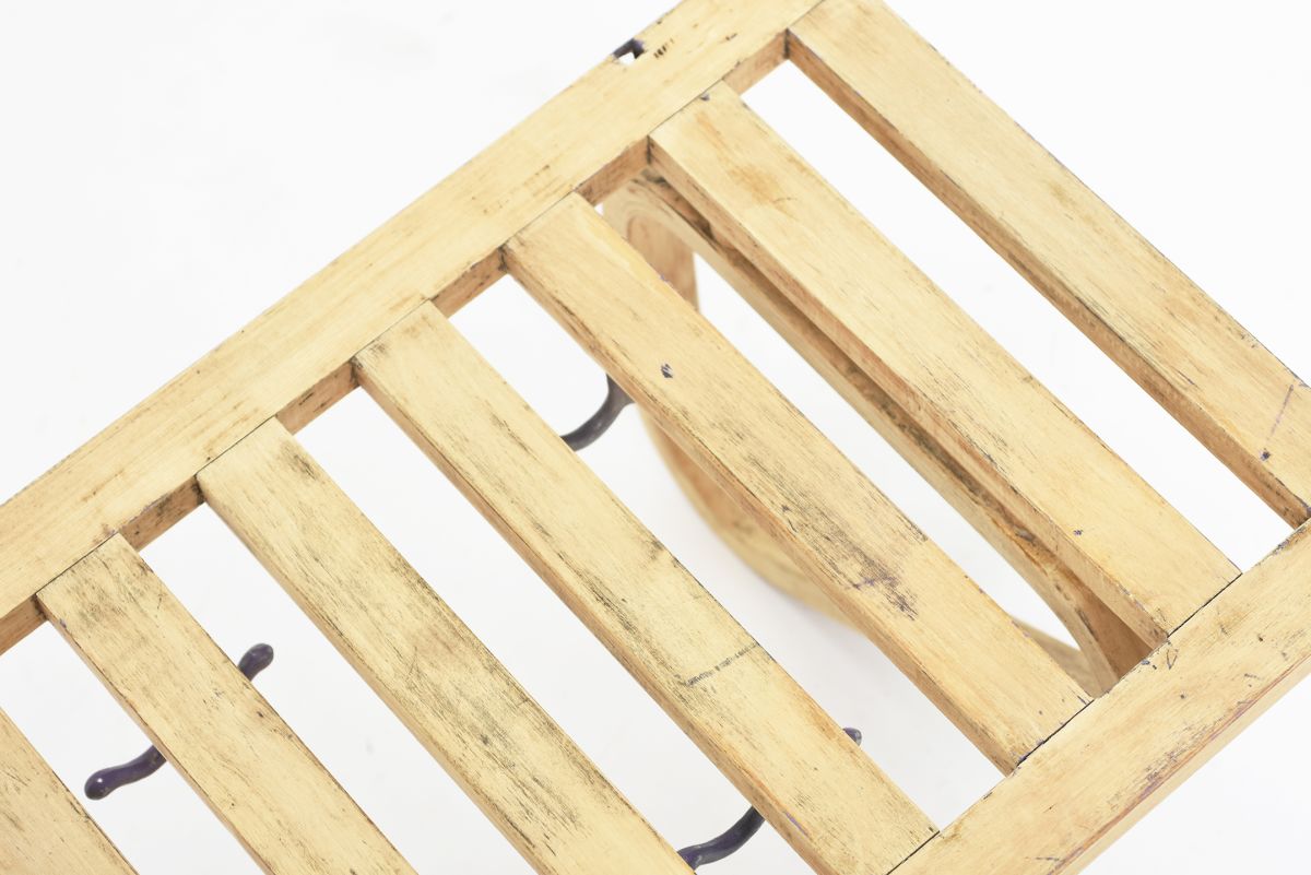 Aalto Alvar Early Coat Rack orange 01