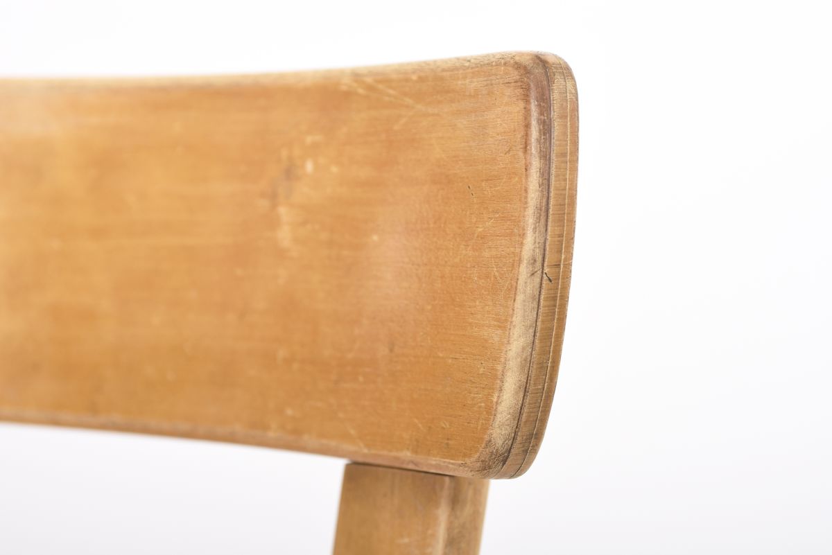 Aalo Alvar chair 69 war leg 02