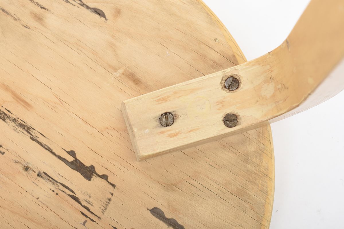 Aalto Alvar stool 60 red linoleum birch 07