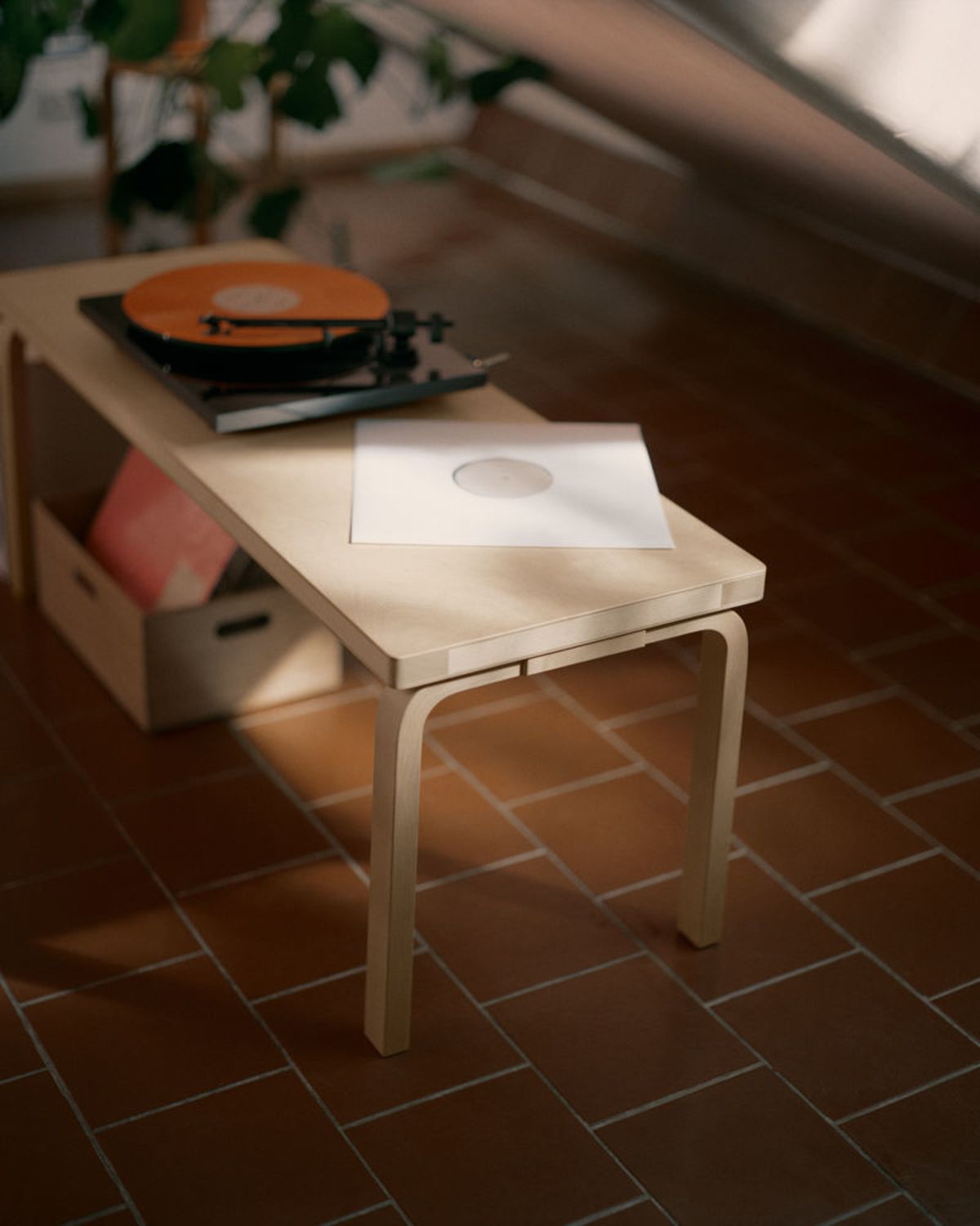 8856339 Bench 153 A solid analogue preview