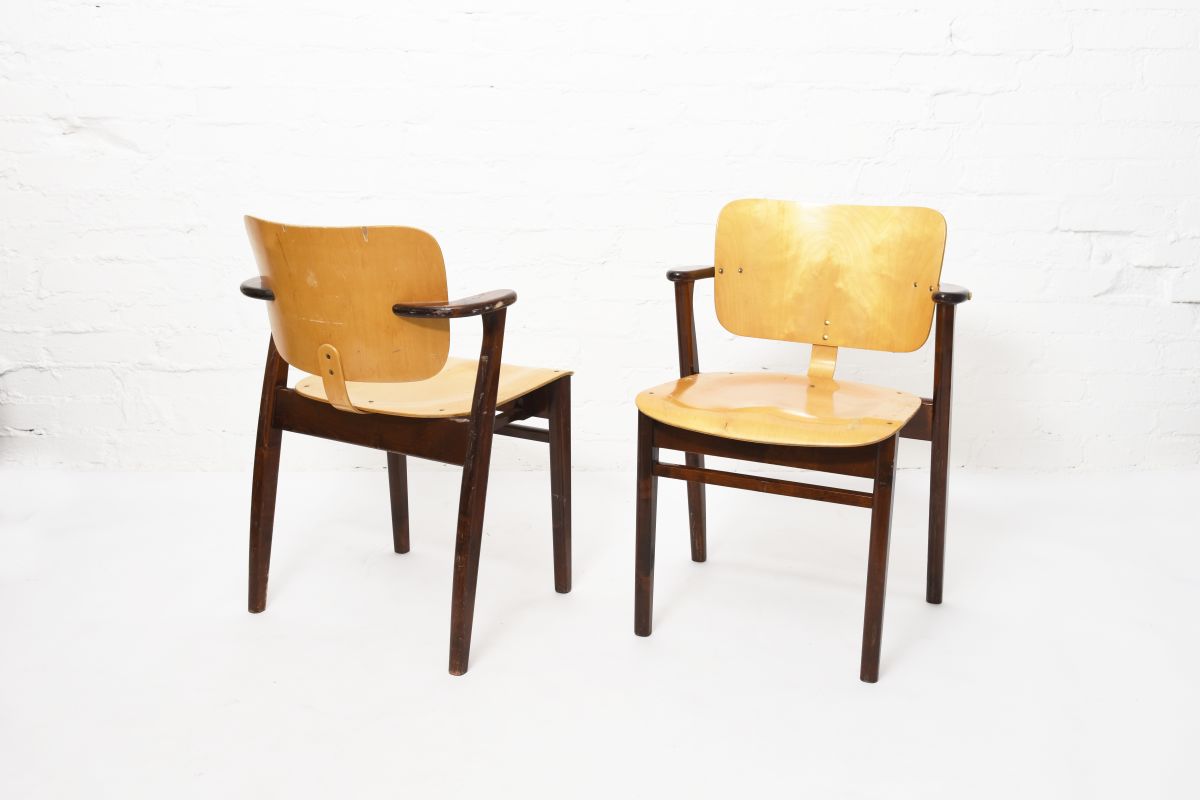 Tapiovaara-Ilmari-Domus-Chair-Dark-Honey-Stain