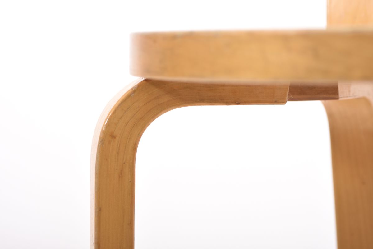 Aatlo Alvar Chair K65 dark blue linoleum 06