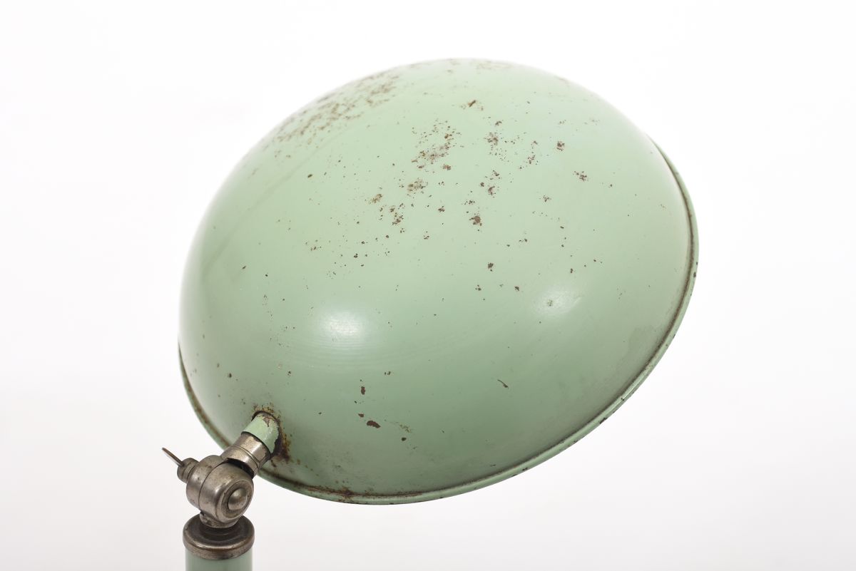 Anonymous light green table lamp 02