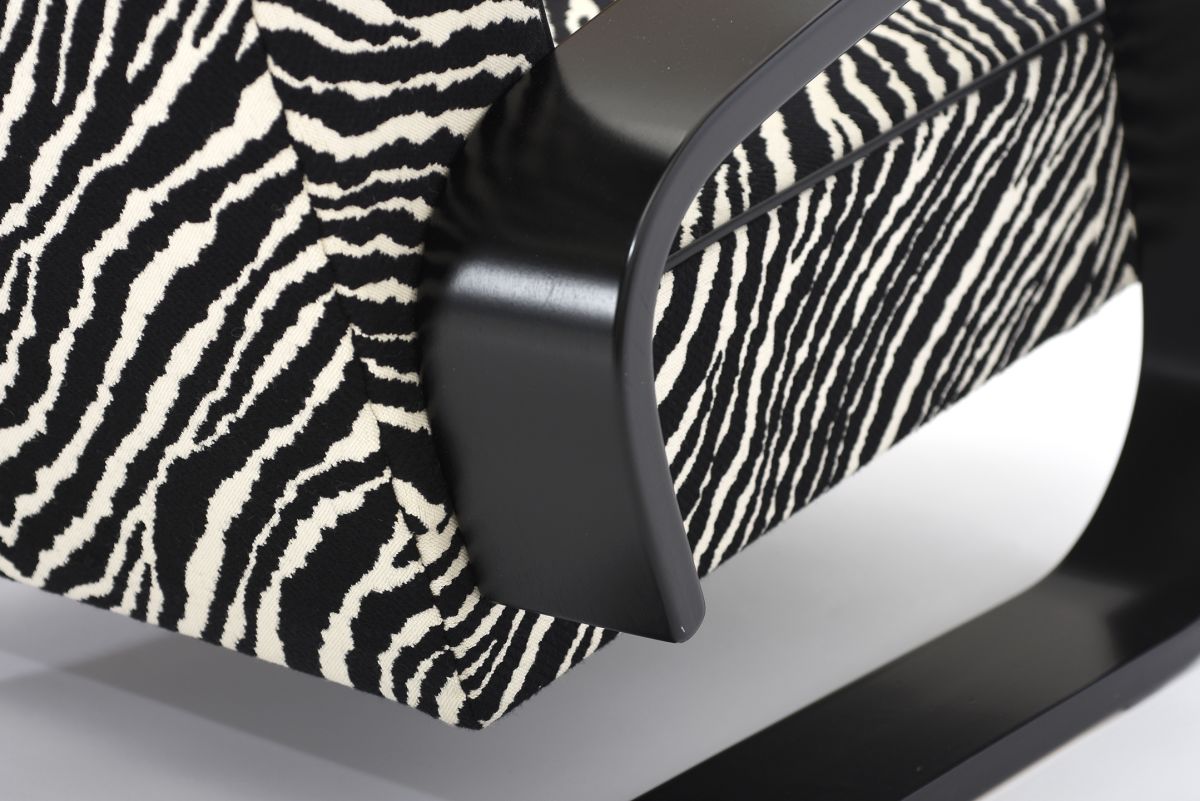 Aalto Alvar Armchair Tank high back ear zebra 09