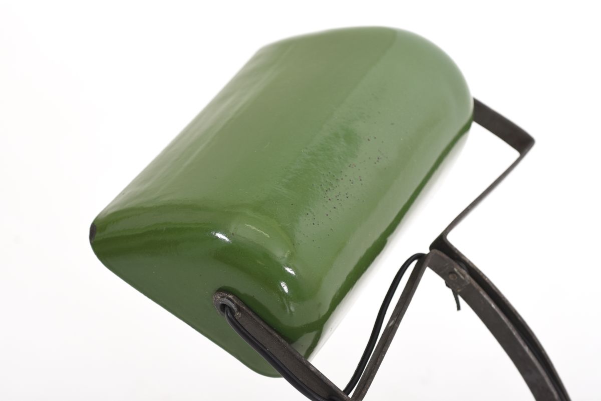 Anonymou Modernist table lamp 01