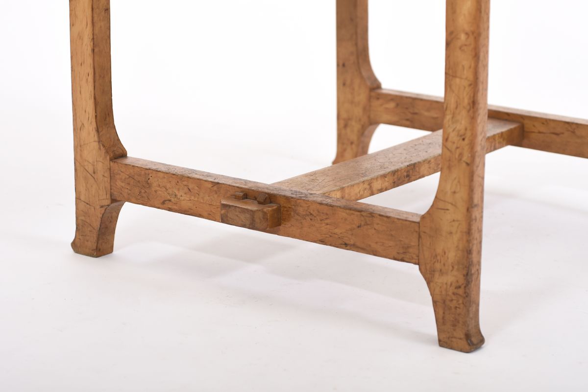 Anonymous Sculptural Finnish Art Nouveau chair 08