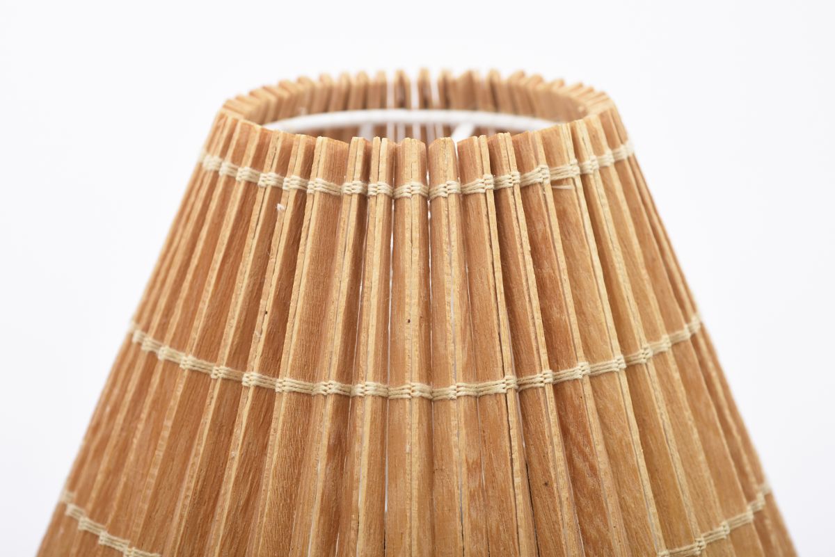 Anonymou Table lamp wood 01