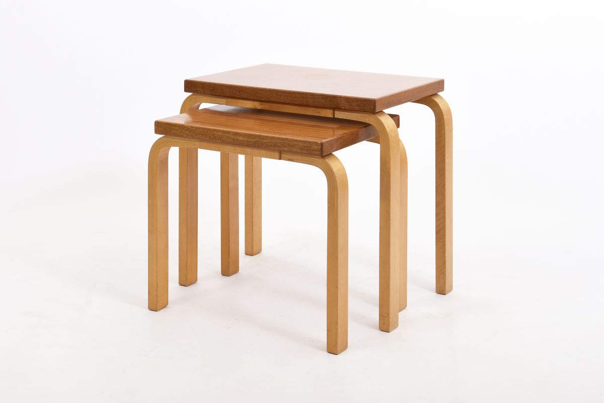 Aalto Alvar Nest table mahogany top