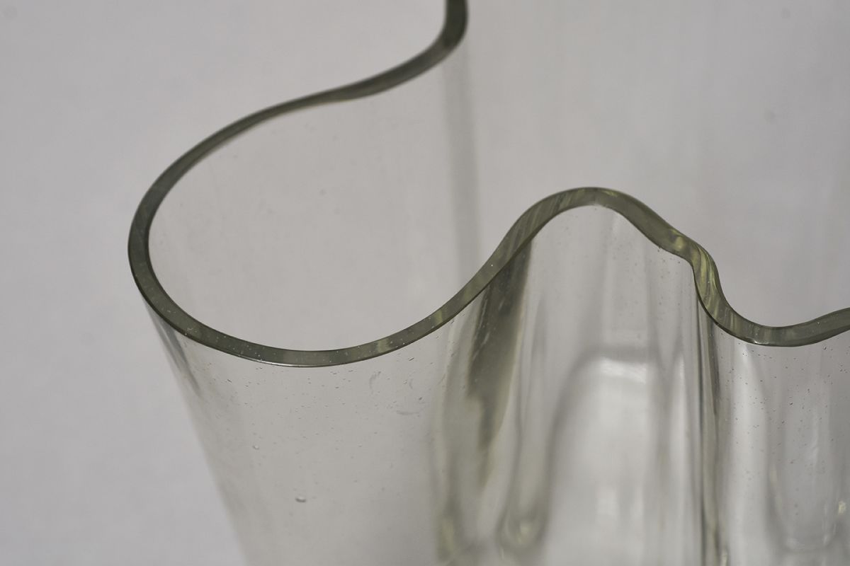Aalto-Savoy-Vase-details3