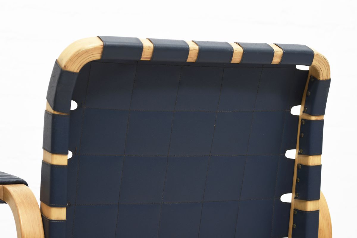 Aalto Alvar Chair 45 dark blue 04