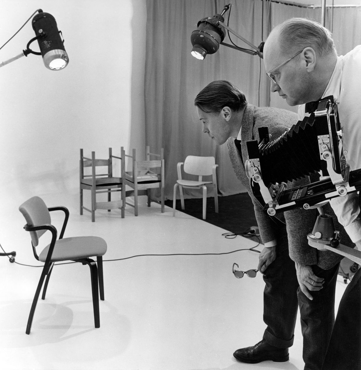 Ilmari_Tapiovaara_Aslak_Chair_1958_photo_Jussi_Pohjakallio_Designmuseum_5