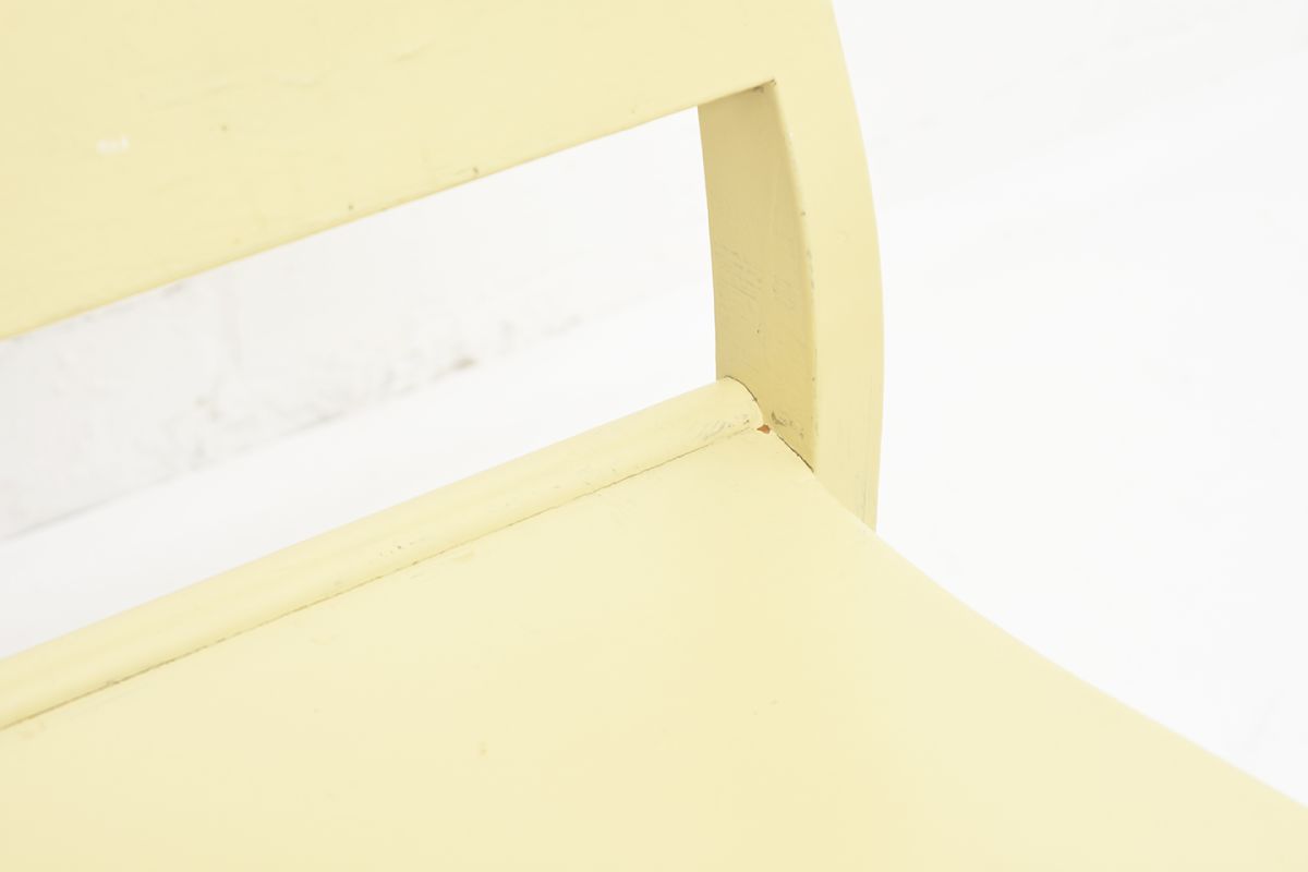 Aalto-Alvar-Chair-611-Painted_detail5