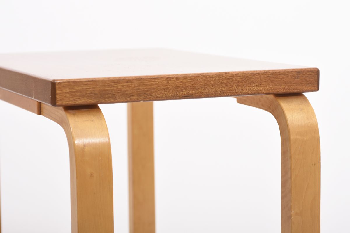 Aalto Alvar Nest table mahogany top 02
