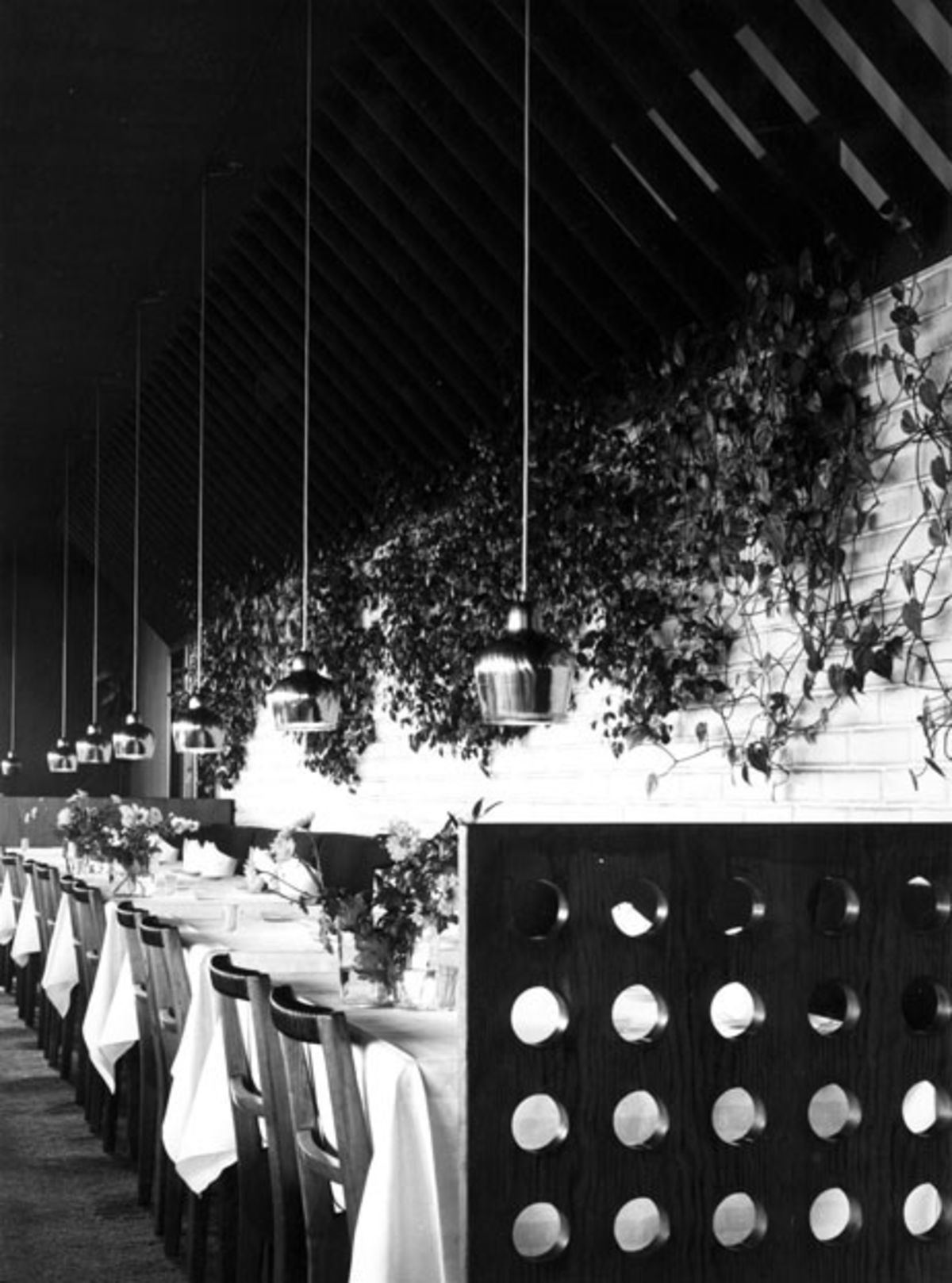Restaurant Savoy interior historiacal photo 1