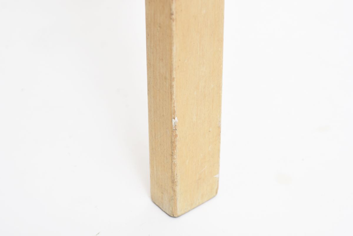Aalto Alvar stool60 red rinoleum 05