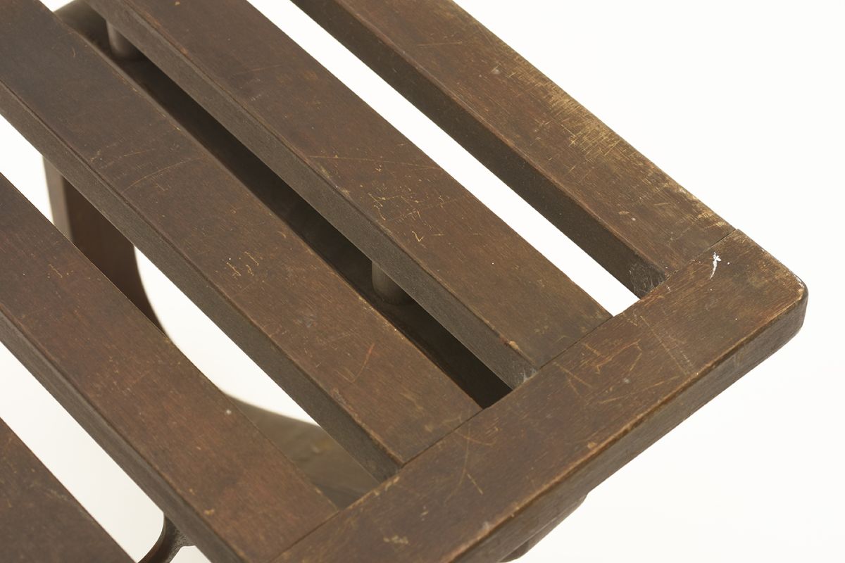 Aalto-Alvar-Early-Coat-Rack-dark-lacquered_detail1