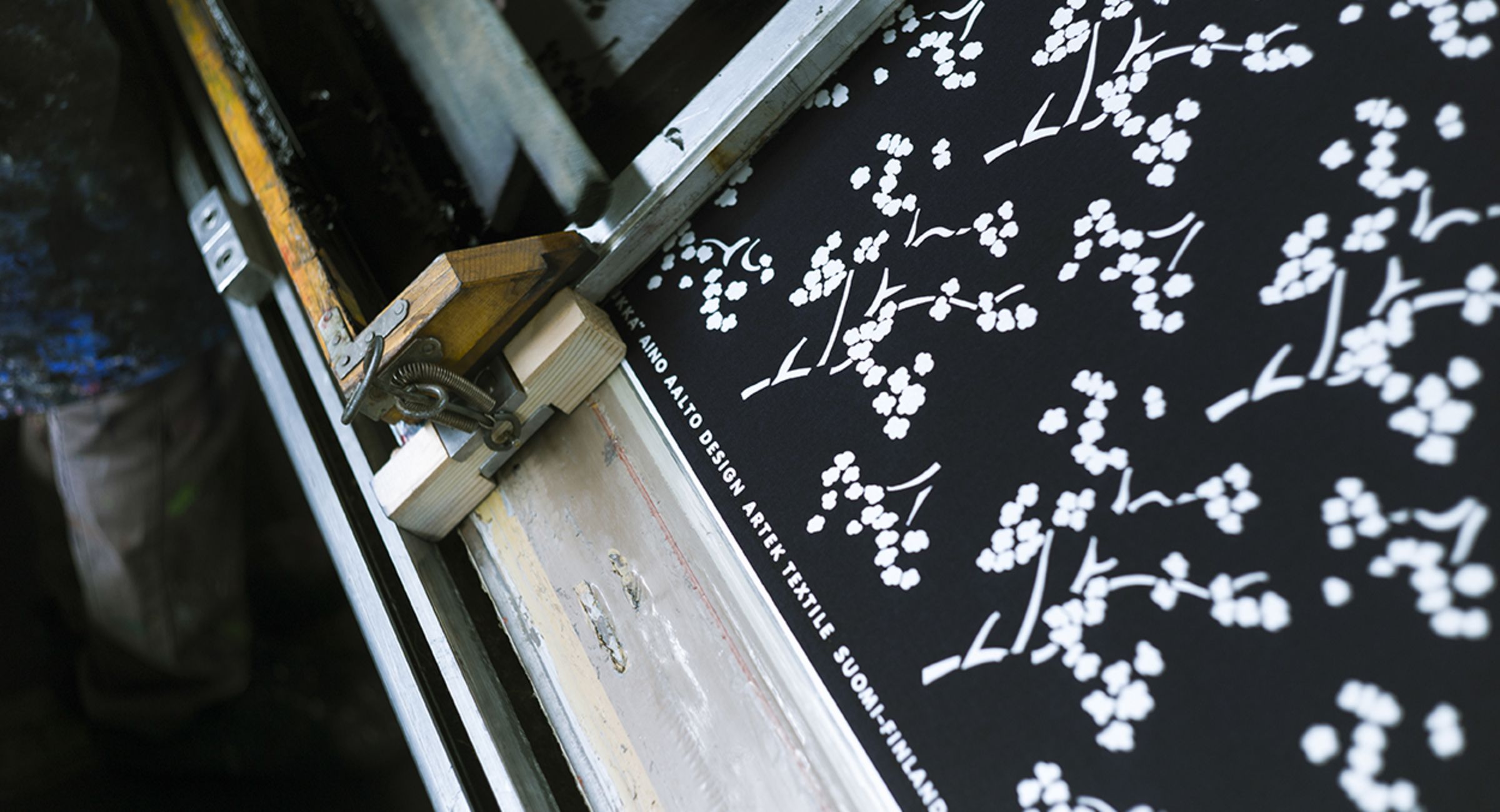 「Girl & Tree Cherry」　artek マトリョーシカ Girl & Tree Cherry」 artek マトリョーシカ - メルカリ