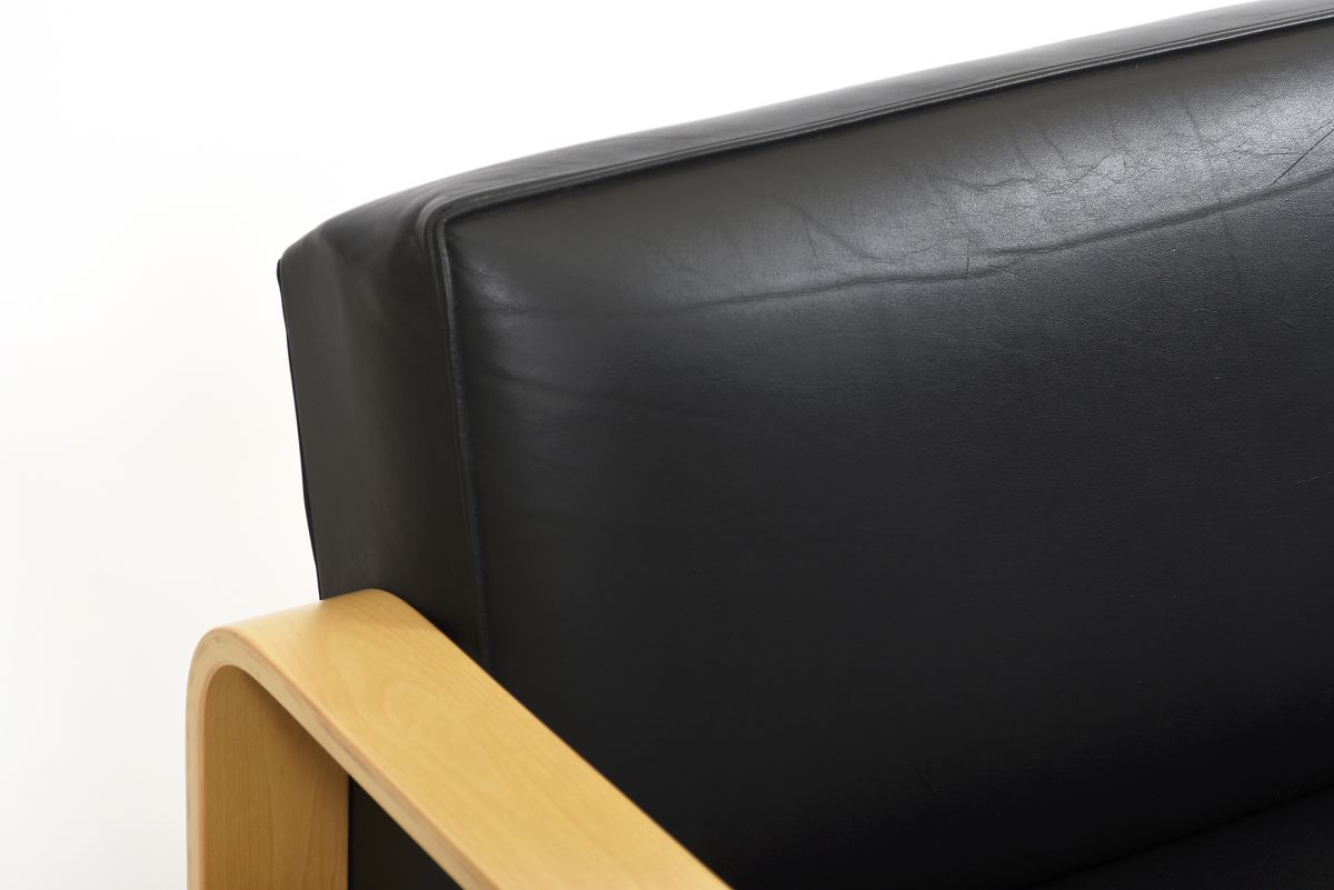 Aalto Alvar sofa 544 black sheep leather 01
