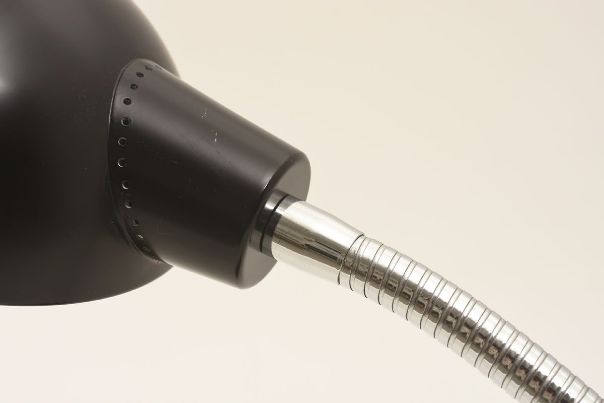 Aalto-Alvar-Artek_Table-Lamp_detail2