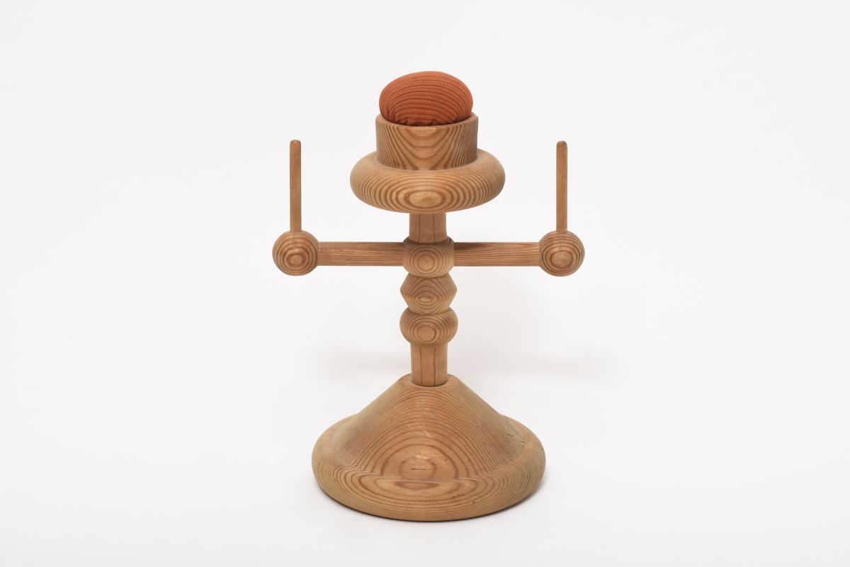 Nanny Still Thread Holder details1