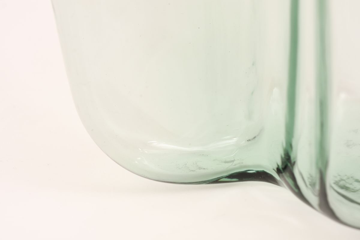 Aalto-Alvar-Savoy-Vase-Green-Karhula_detail3