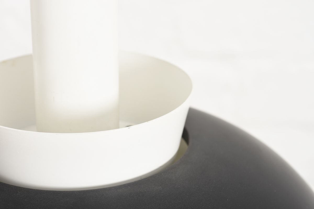 Aalto-Alvar-A335B-Pendant-Light-Black-White_detail2