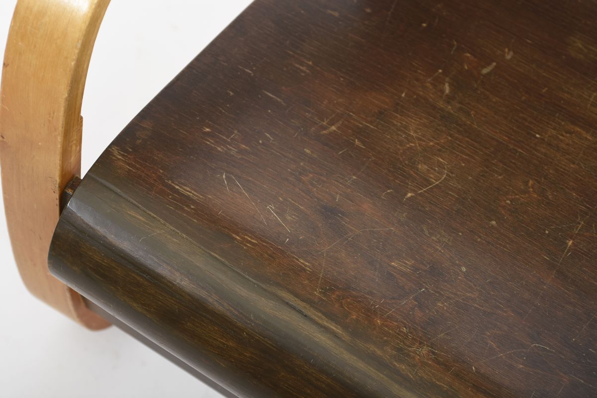Aalto Alvar small paimio chair special detail 11