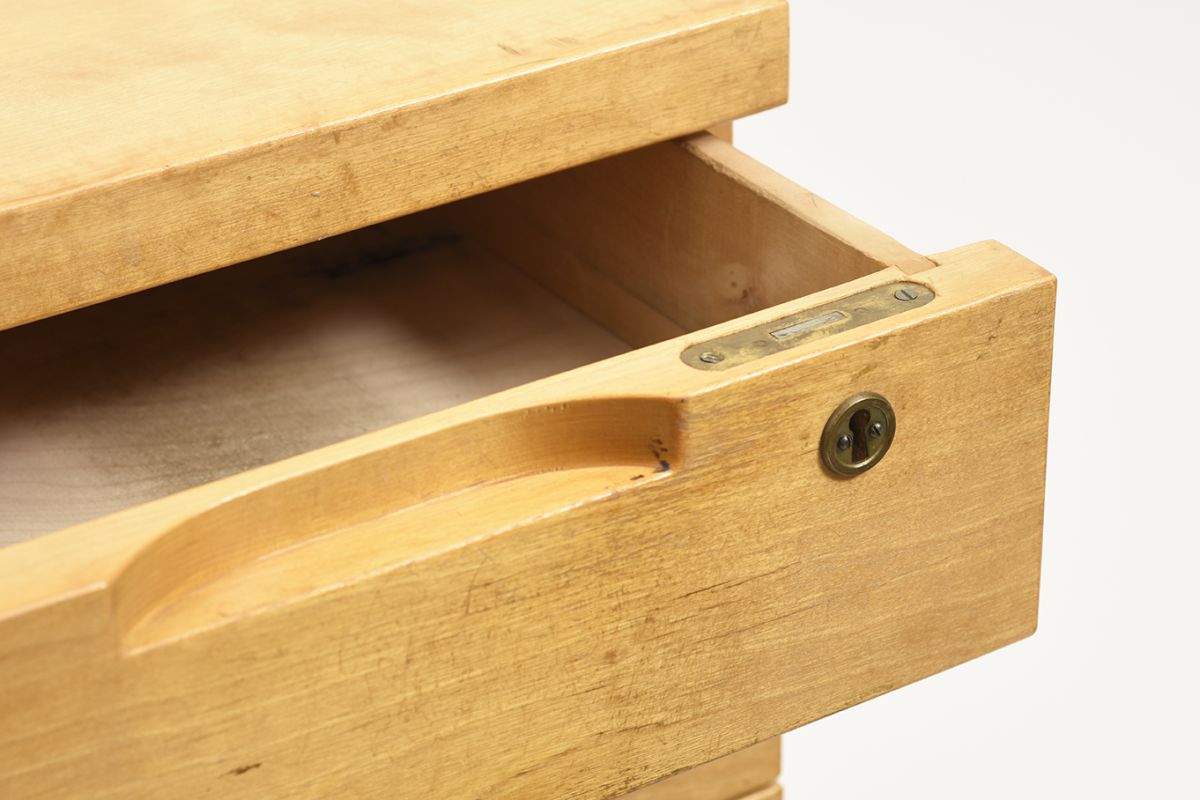 Aalto-Alvar-Wooden-Drawer-with-Lock_detail3
