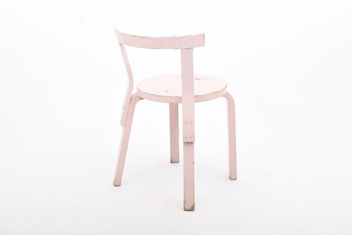 Aalto Alvar Chair68 pink paint back