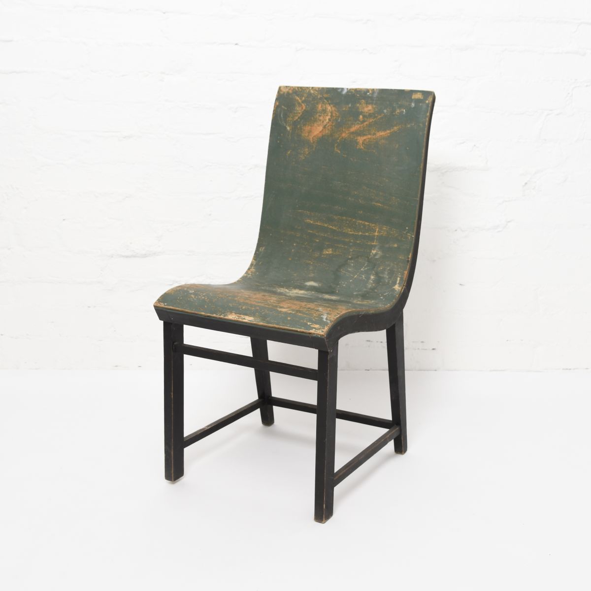 Toivonen-Eevert-Plywood-Chair-Green-Paint